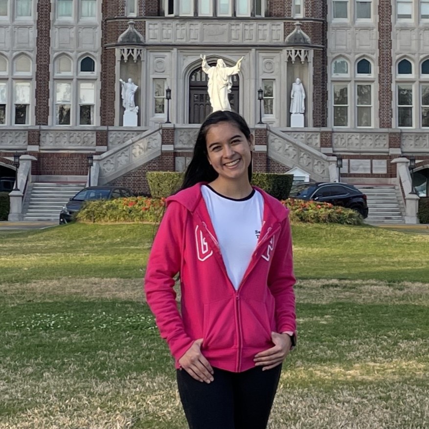 Allison García, estudiante de Ingeniería - Loyola University USA Allison García, estudiante de Ingeniería - Loyola University USA