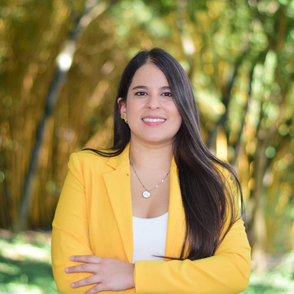 Ángela María Hung Gómez Ángela María Hung Gómez