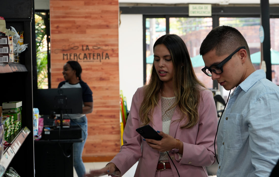 Análisis del comportamiento del consumidor en puntos de venta físicos y digitales