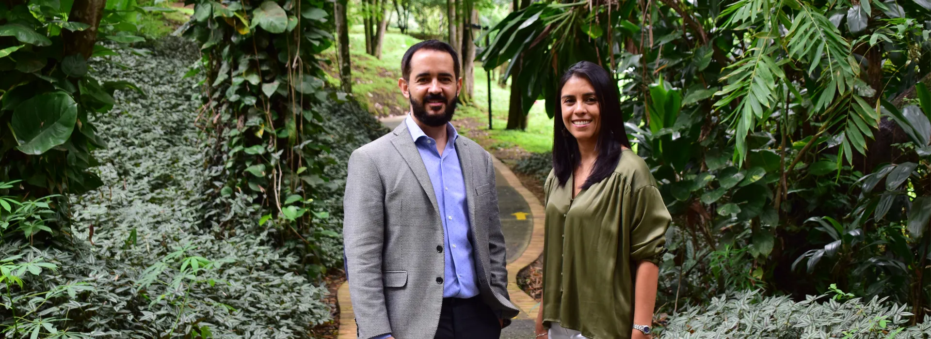 Lya Paola Sierra y Pavel Vidal, profesores de la Javeriana Cali Lya Paola Sierra y Pavel Vidal, profesores de la Javeriana Cali