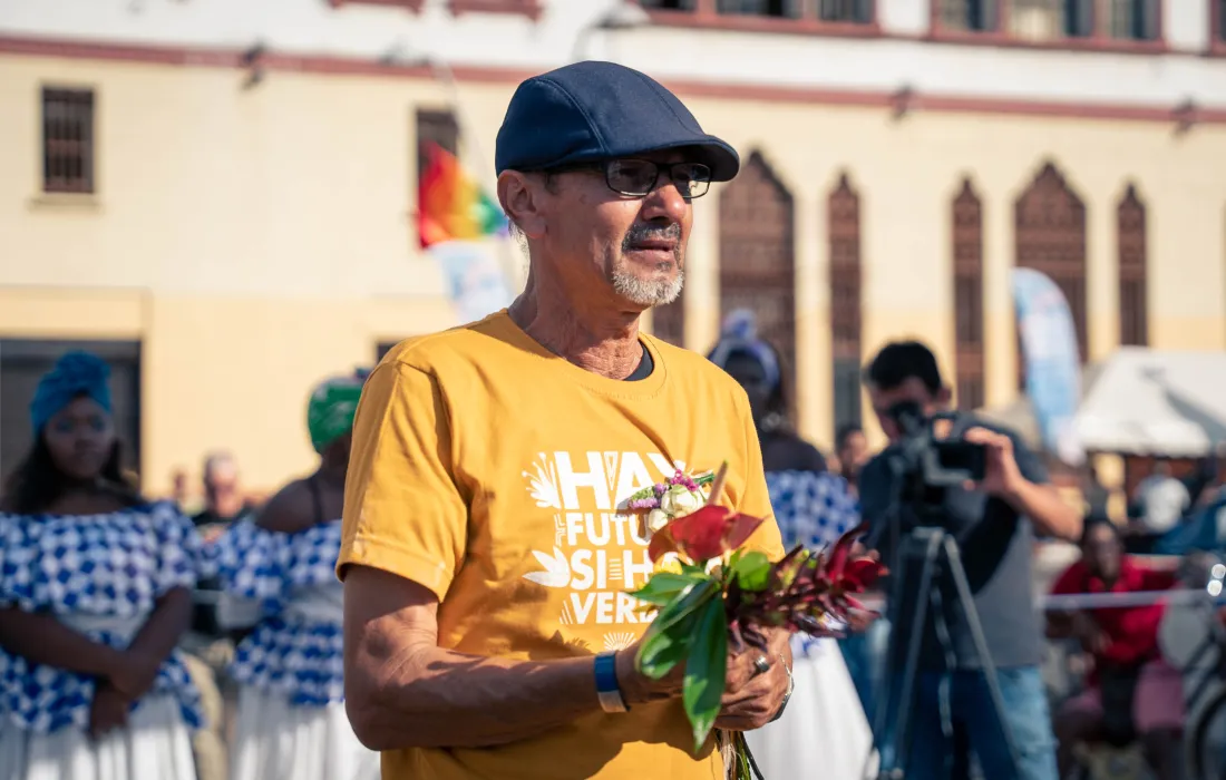 Con la verdad construimos paz  Con la verdad construimos paz