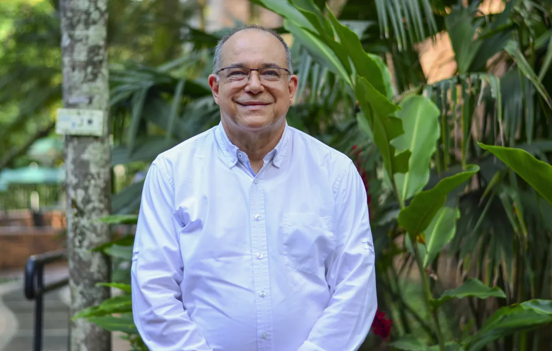Padre Mauricio García, S.J., director nacional del nuevo Doctorado en Estudios para la Paz  Padre Mauricio García, S.J., director nacional del nuevo Doctorado en Estudios para la Paz