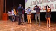 Estudiantes de Negocios Internacionales vivieron una emotiva Ceremonia de Conexión Estudiantes de Negocios Internacionales vivieron una emotiva Ceremonia de Conexión