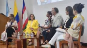 “La maternidad en soledad es una mesa de dos patas”, Mónica Tesone, psicóloga y terapeuta familiar  “La maternidad en soledad es una mesa de dos patas”, Mónica Tesone, psicóloga y terapeuta familiar