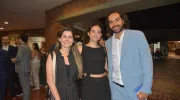 Gala de Egresados de Derecho fue un emotivo reencuentro de abogados javerianos   El campus de la Javeriana Cali fue el lugar escogido para reunir, el pasado 21 de noviembre, a varias generaciones de egresados del programa de Derecho, que se reencontraron para destacar la trayectoria de la carrera y recibir reconocimientos en agradecimiento al liderazgo, compromiso y trayectoria de las personas y entidades que han contribuido notablemente al desarrollo del programa.