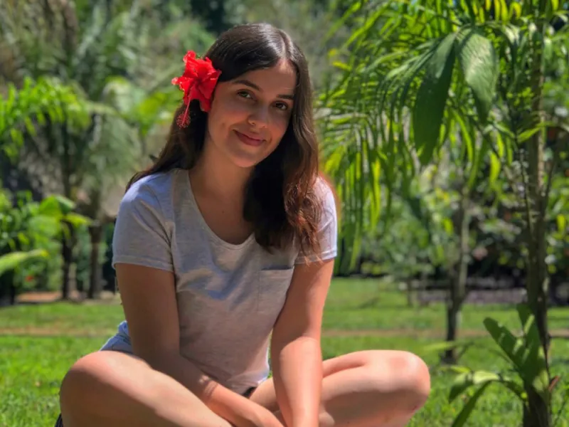 Estudiante de Biología haciendo investigación en Perú Estudiante de Biología haciendo investigación en Perú