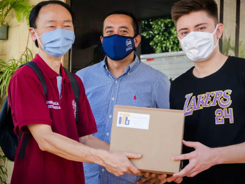 estudiantes de electrónica estudiantes de electrónica