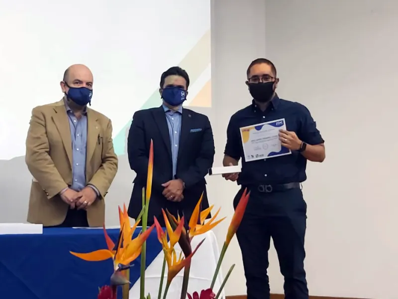 La FCEA ofreció ceremonia de reconocimiento a los 24 mejores Saber Pro de Administración de Empresas en la región La FCEA ofreció ceremonia de reconocimiento a los 24 mejores Saber Pro de Administración de Empresas en la región