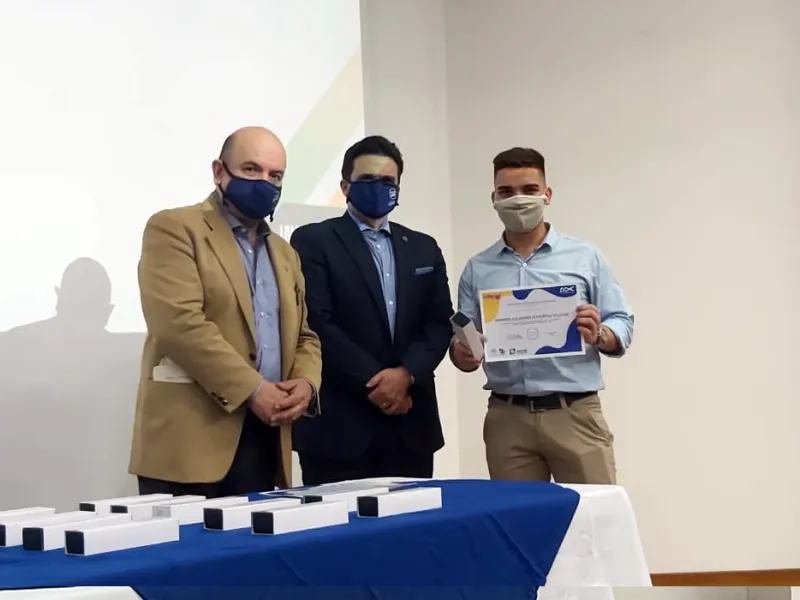 La FCEA ofreció ceremonia de reconocimiento a los 24 mejores Saber Pro de Administración de Empresas en la región La FCEA ofreció ceremonia de reconocimiento a los 24 mejores Saber Pro de Administración de Empresas en la región