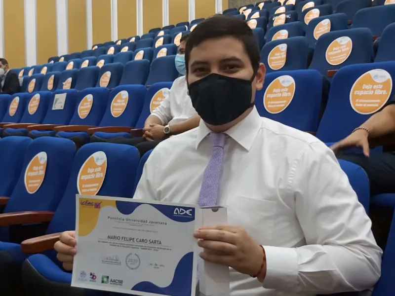 La FCEA ofreció ceremonia de reconocimiento a los 24 mejores Saber Pro de Administración de Empresas en la región La FCEA ofreció ceremonia de reconocimiento a los 24 mejores Saber Pro de Administración de Empresas en la región