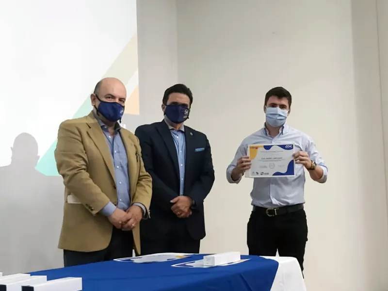 La FCEA ofreció ceremonia de reconocimiento a los 24 mejores Saber Pro de Administración de Empresas en la región La FCEA ofreció ceremonia de reconocimiento a los 24 mejores Saber Pro de Administración de Empresas en la región