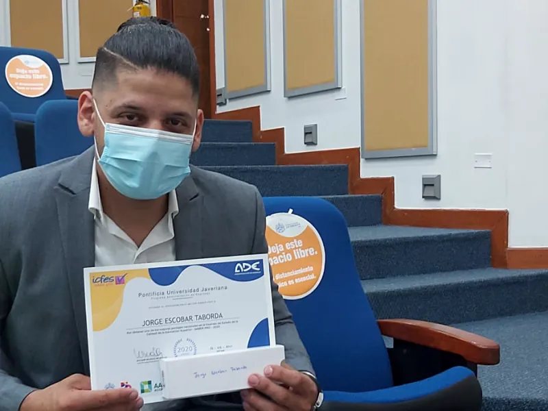 La FCEA ofreció ceremonia de reconocimiento a los 24 mejores Saber Pro de Administración de Empresas en la región La FCEA ofreció ceremonia de reconocimiento a los 24 mejores Saber Pro de Administración de Empresas en la región