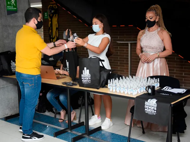 Posgrados en software de la Javerina Cali fueron patrocinadores del DevOpsDay Medellín 2021  Posgrados en software de la Javerina Cali fueron patrocinadores del DevOpsDay Medellín 2021