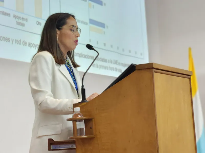 “La maternidad en soledad es una mesa de dos patas”, Mónica Tesone, psicóloga y terapeuta familiar  “La maternidad en soledad es una mesa de dos patas”, Mónica Tesone, psicóloga y terapeuta familiar