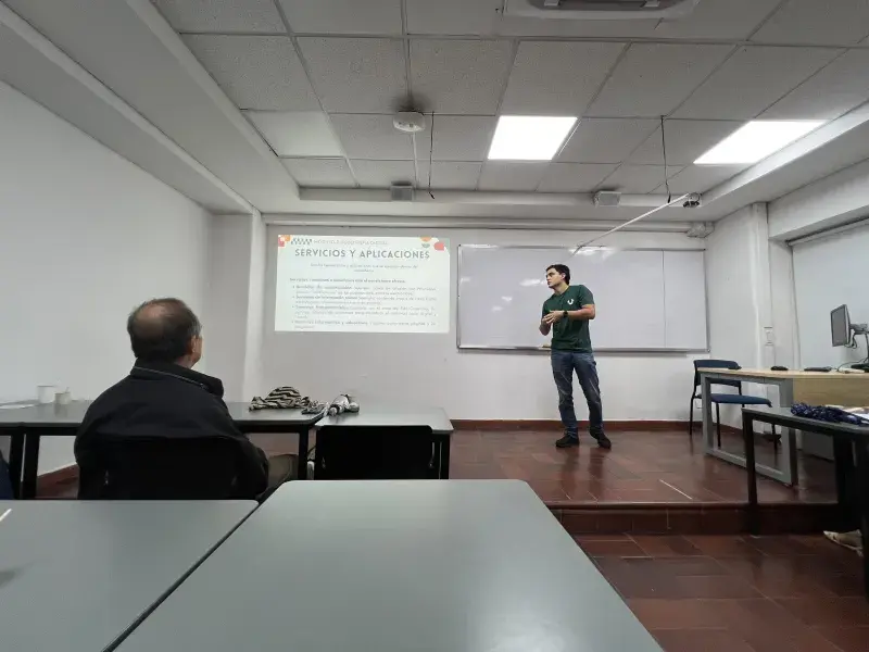 Estudiantes de Comunicación elaboran estrategias digitales para la promoción y defensa del patrimonio en centro histórico de Cali