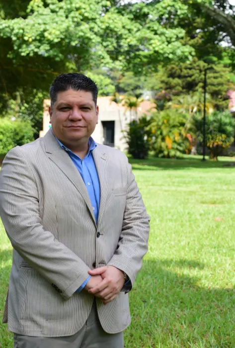 mario_julian_mora mario_julian_mora