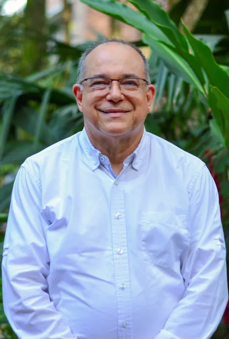 Padre Mauricio García, S.J., director nacional del nuevo Doctorado en Estudios para la Paz  Padre Mauricio García, S.J., director nacional del nuevo Doctorado en Estudios para la Paz