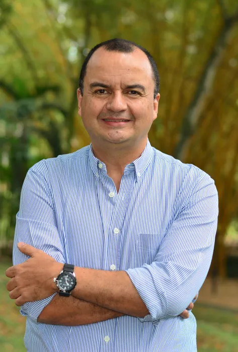 Jorge Enrique Álvarez, nuevo director de Posgrados de la Facultad de Ingeniería y Ciencias Jorge Enrique Álvarez, nuevo director de Posgrados de la Facultad de Ingeniería y Ciencias